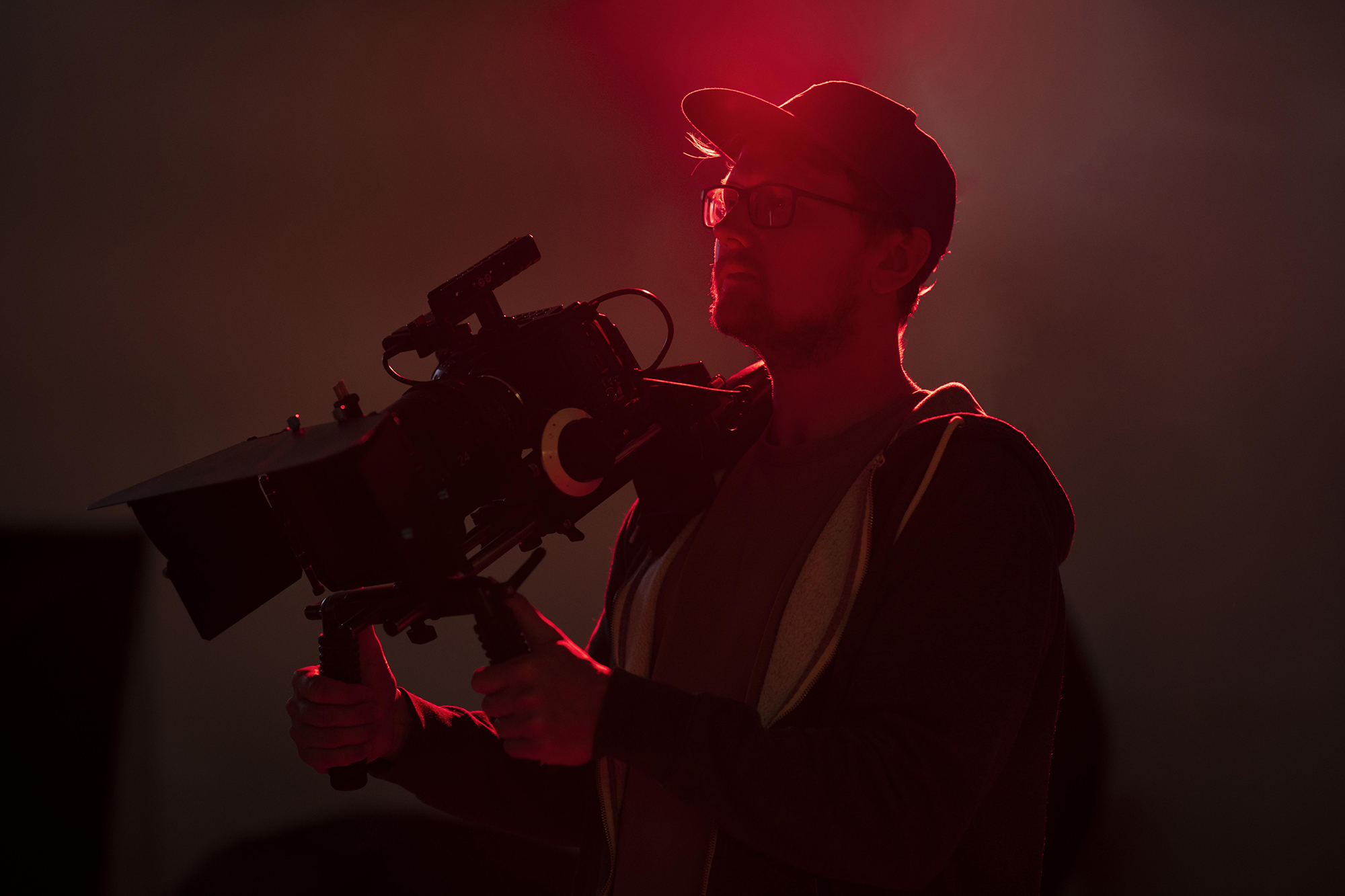 چگونه یک تیزر تبلیغاتی سینمایی بسازیم که مخاطب را جذب کند؟